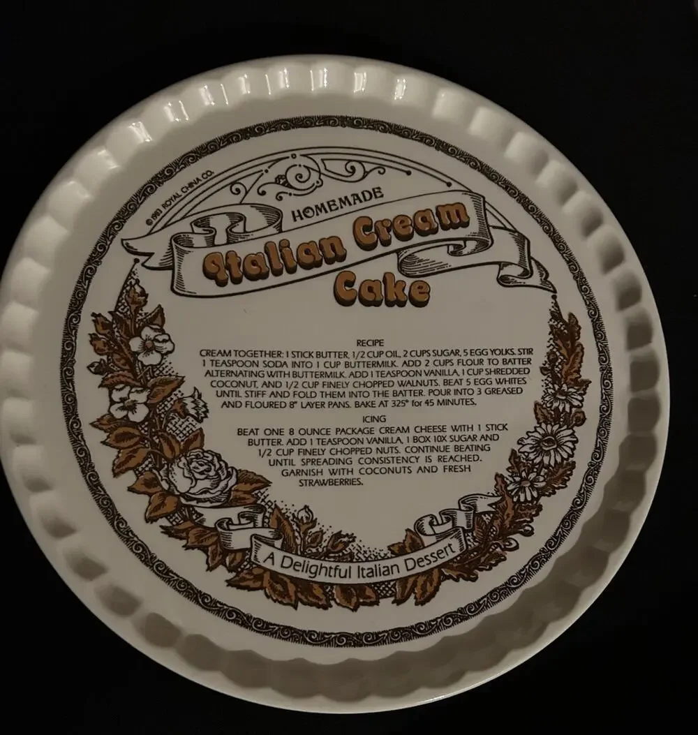 1983 Royal China Co Homemade Italian Cake 11.5